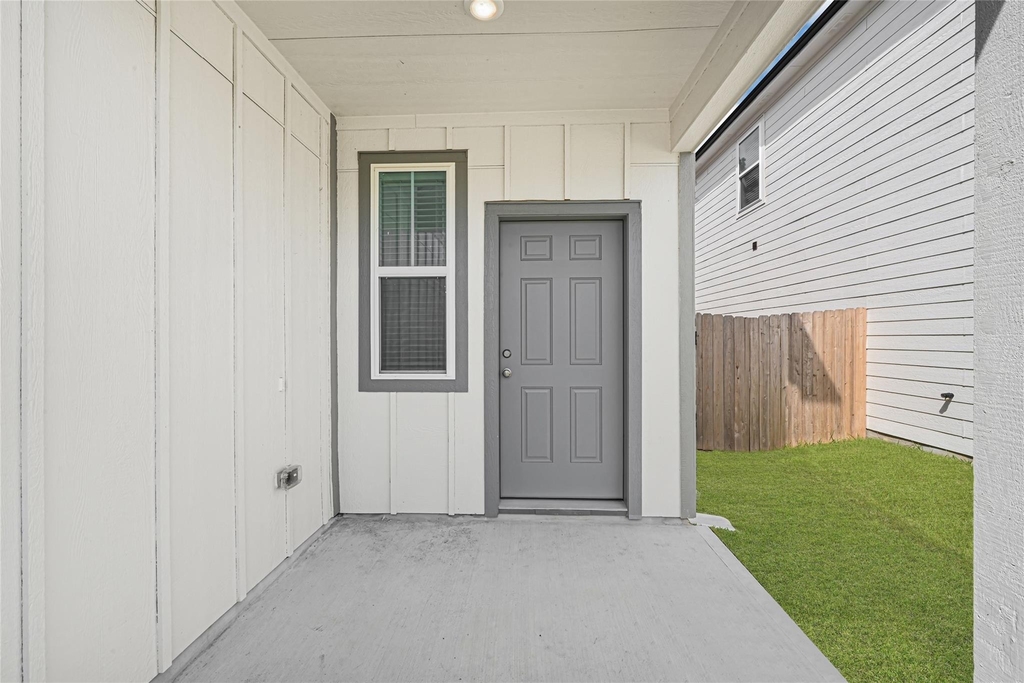 26415 Cedar Sedge Drive - Photo 2