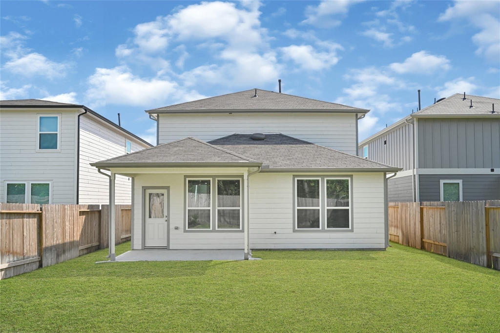 26415 Cedar Sedge Drive - Photo 4