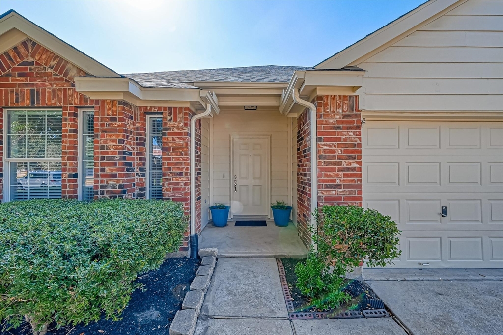 8418 Woodland Knoll Lane - Photo 3