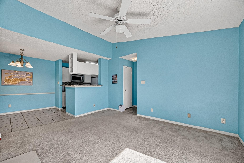 2121 Hepburn Street - Photo 7
