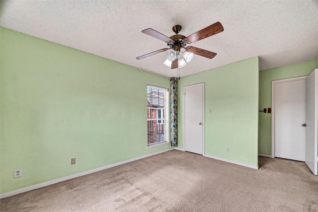 2121 Hepburn Street - Photo 18