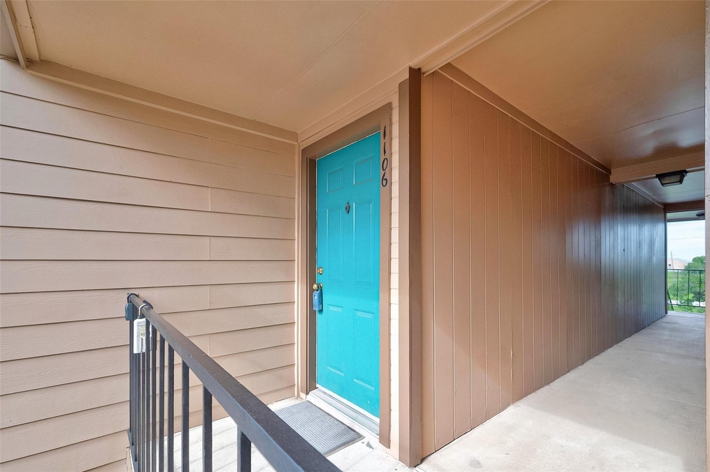2121 Hepburn Street - Photo 26
