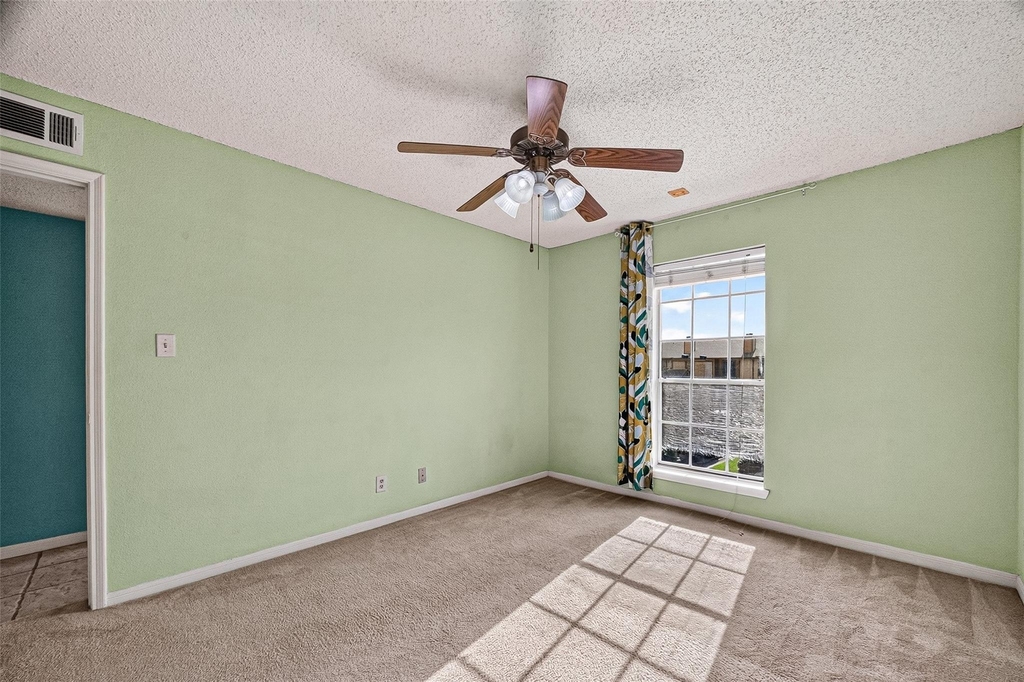 2121 Hepburn Street - Photo 15