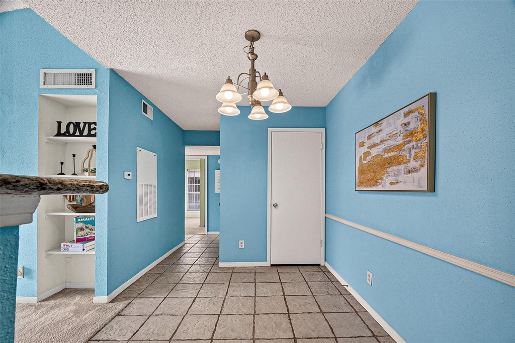 2121 Hepburn Street - Photo 12