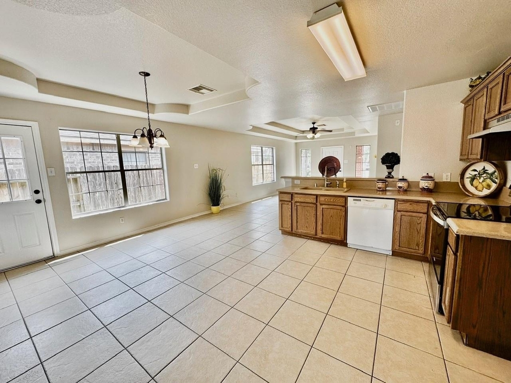 18918 Dennington Drive - Photo 13