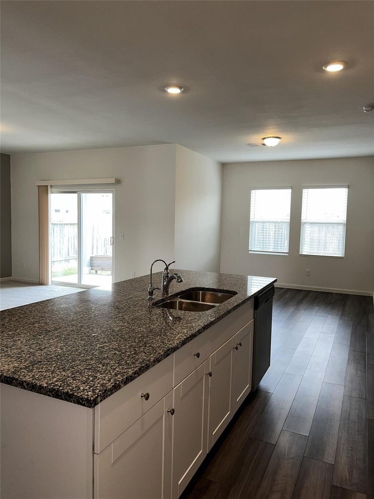 1065 Water Oak Lane - Photo 15
