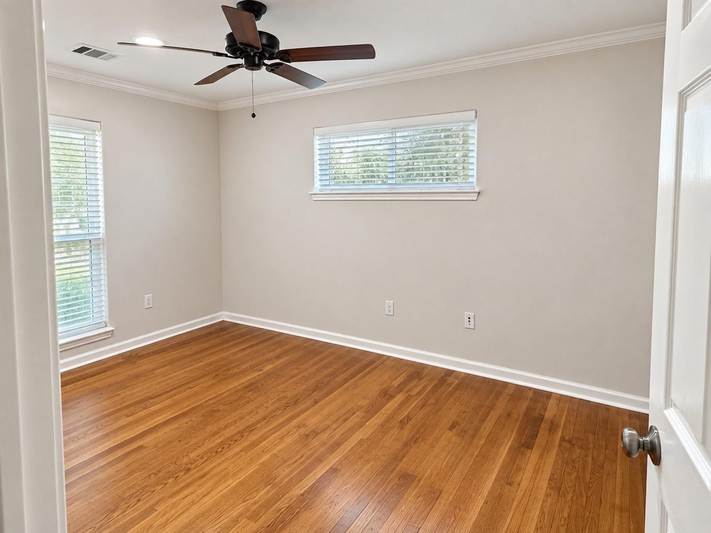 8215 Leader Street - Photo 13