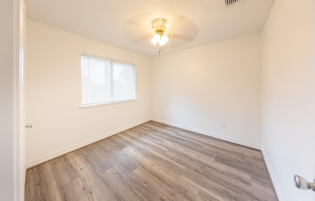 15102 Sheffield Terrace - Photo 25