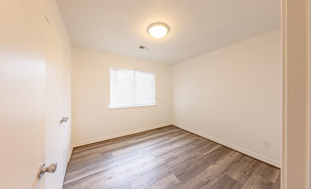 15102 Sheffield Terrace - Photo 15