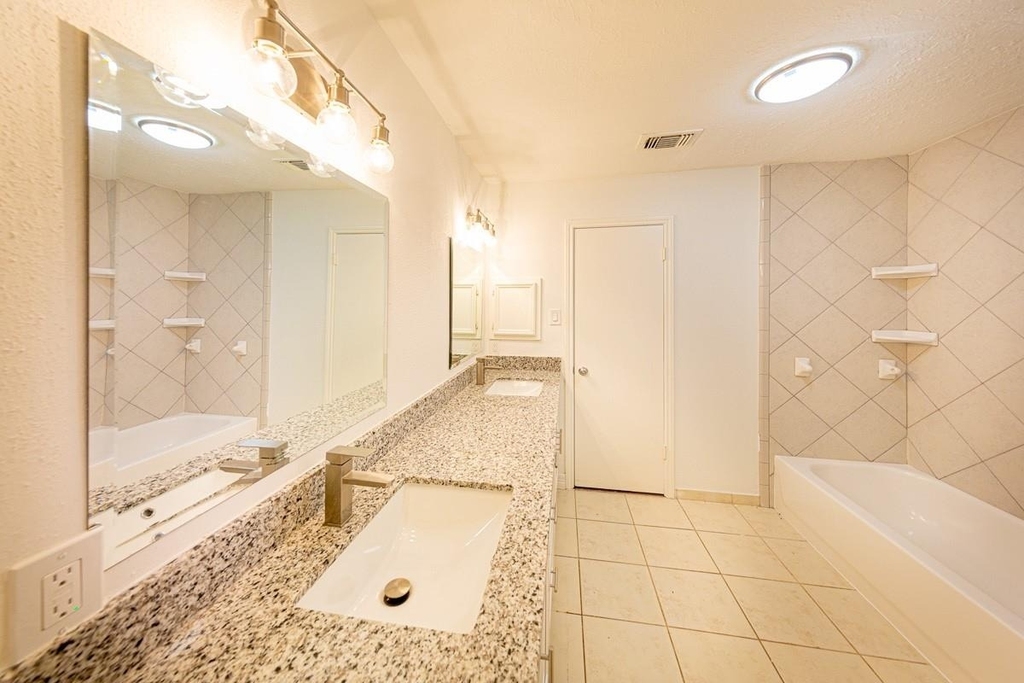 15102 Sheffield Terrace - Photo 24