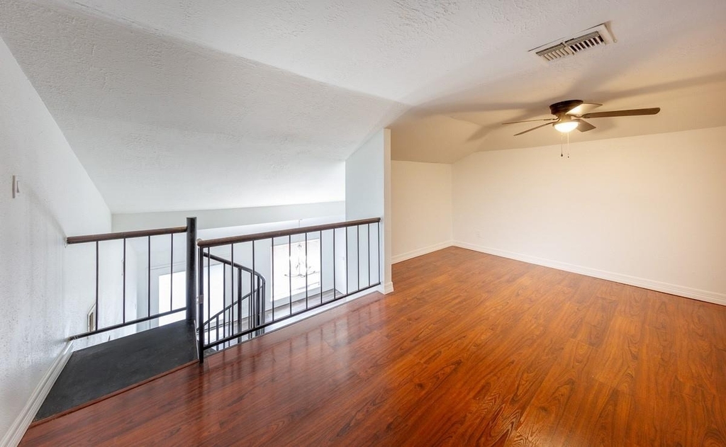 15102 Sheffield Terrace - Photo 9
