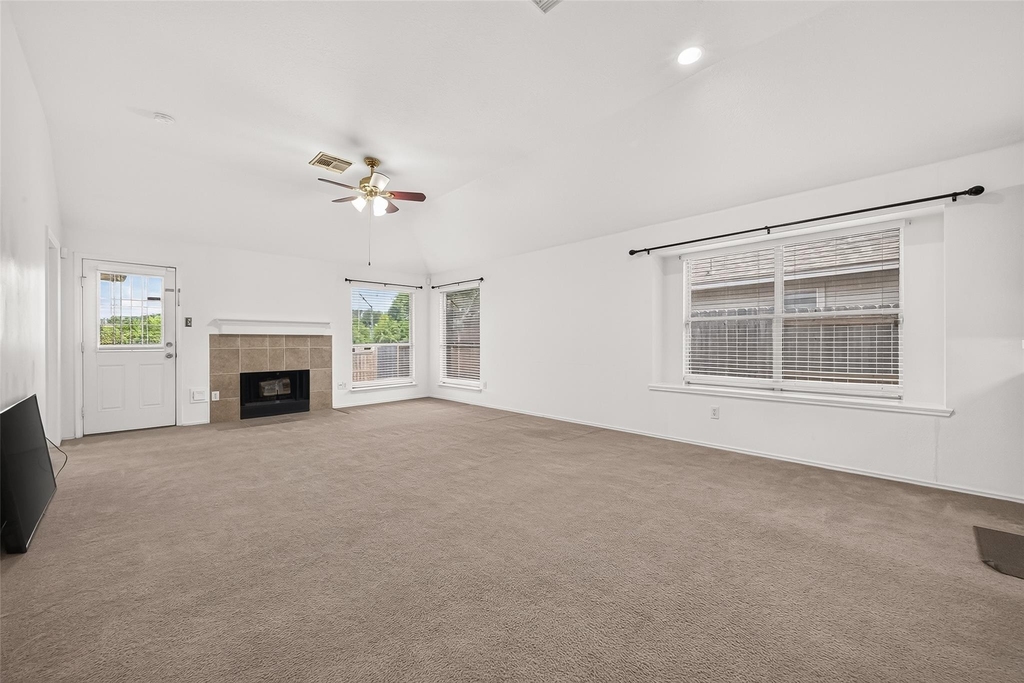 10902 Primrose Acres Lane - Photo 9