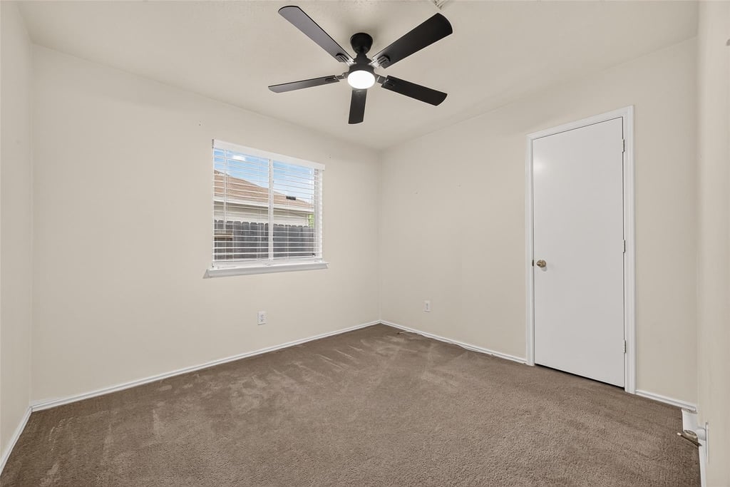 10902 Primrose Acres Lane - Photo 22