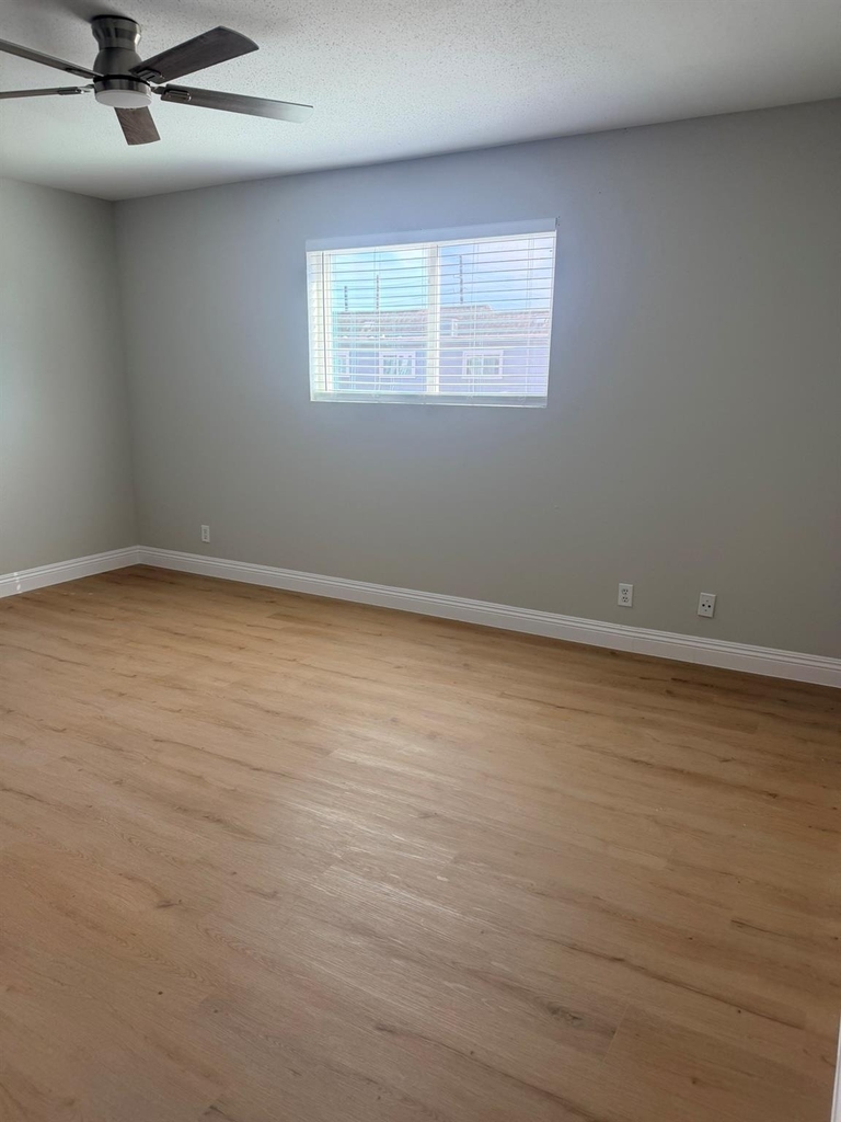 11002 Hammerly Boulevard - Photo 9