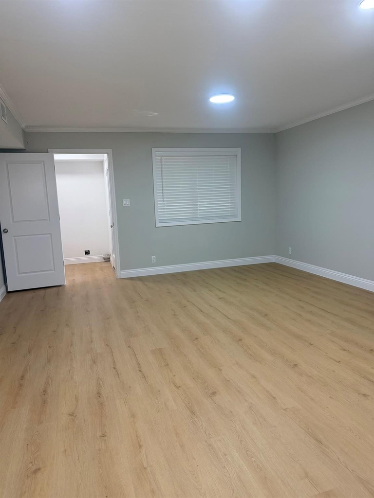 11002 Hammerly Boulevard - Photo 8