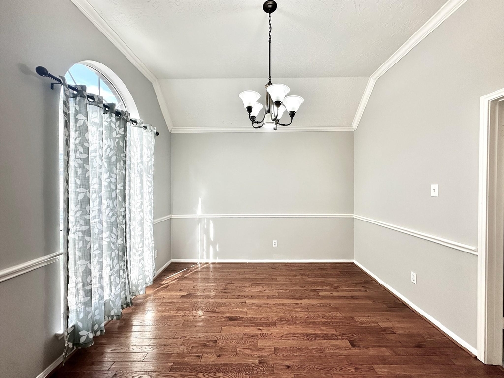 1610 Parkview Lane - Photo 4