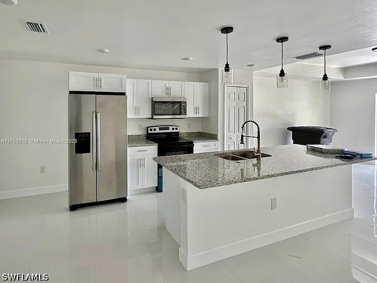 4616 15th Street Sw - Photo 1