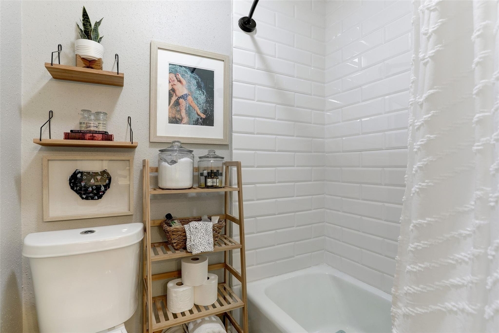 1034 Montour Drive - Photo 16