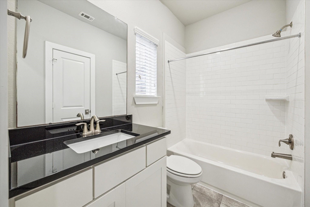 256 W 28th Street - Photo 19