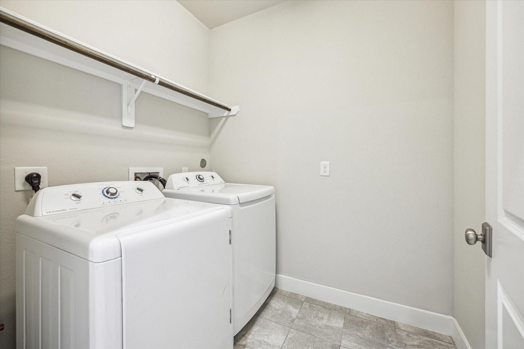256 W 28th Street - Photo 20