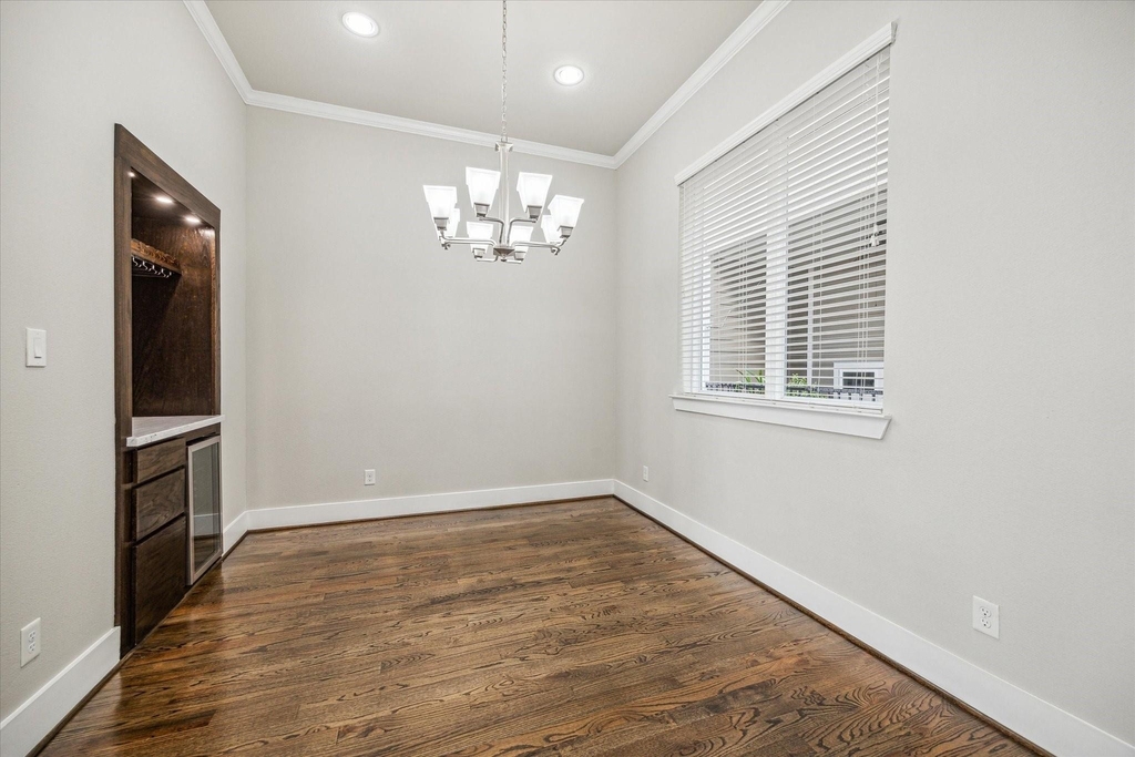 256 W 28th Street - Photo 0