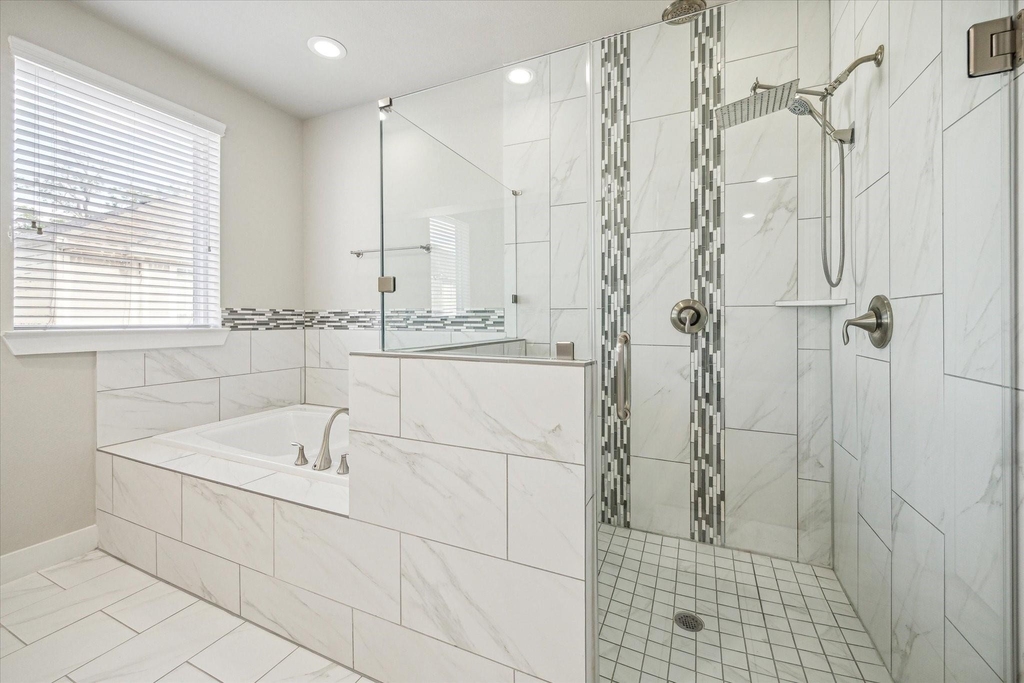256 W 28th Street - Photo 13
