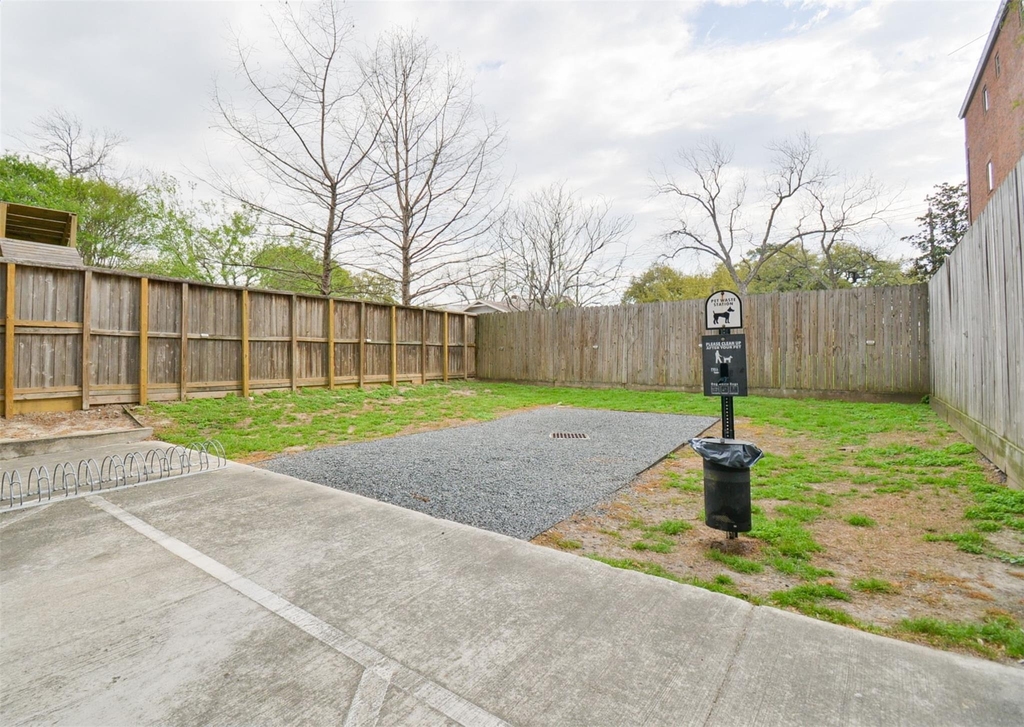 2802 Morrison Street - Photo 39