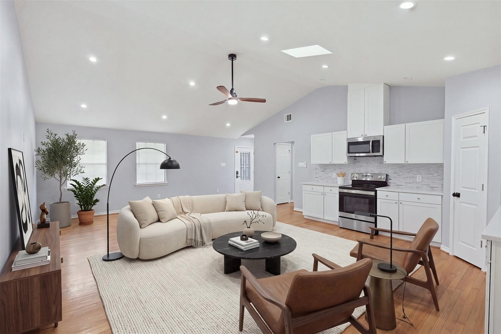 4926 Edfield Street - Photo 1
