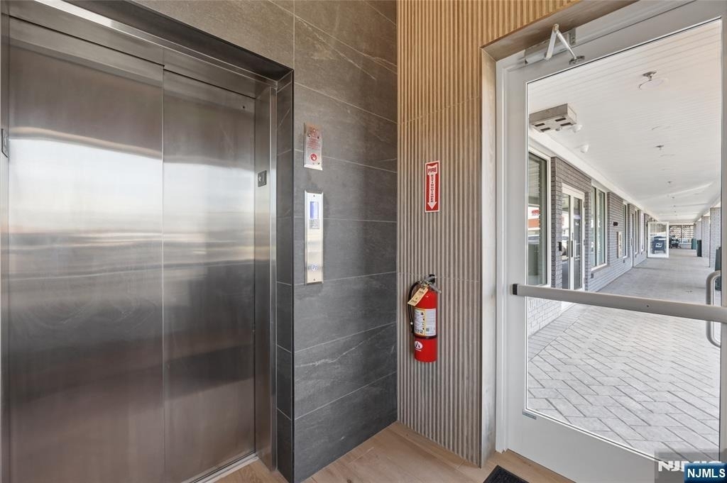 487 Market - Photo 18