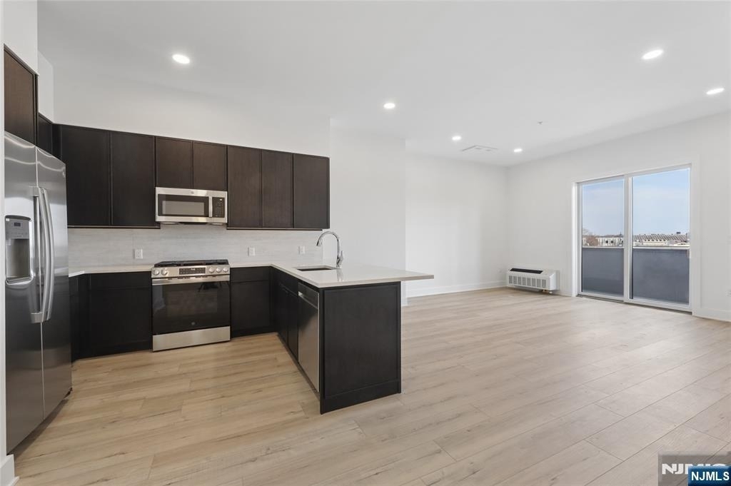 487 Market - Photo 3