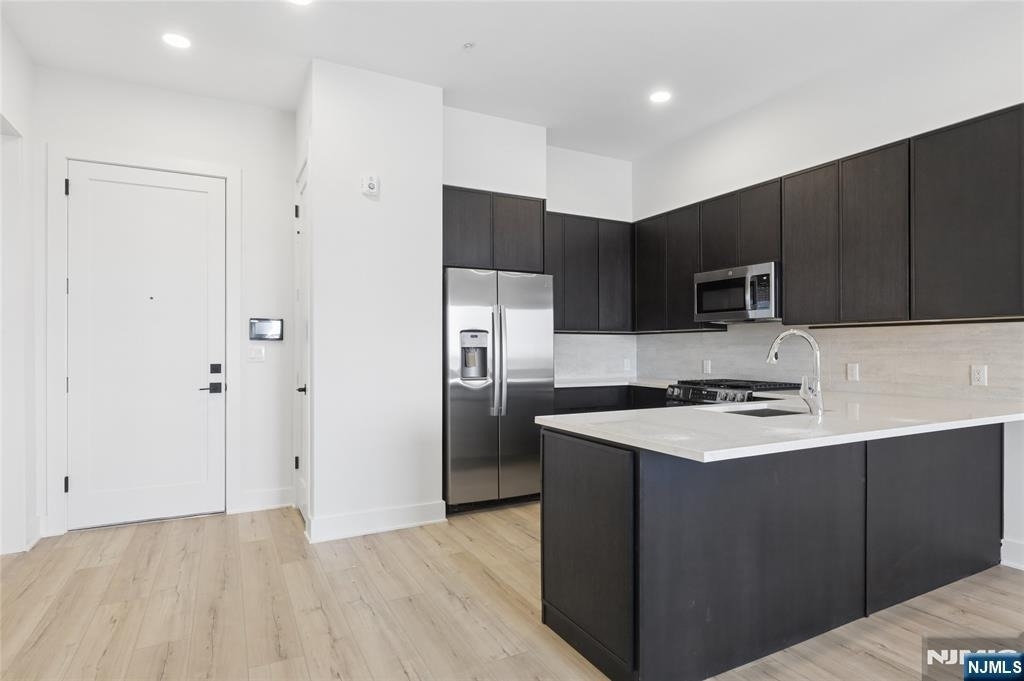 487 Market - Photo 2