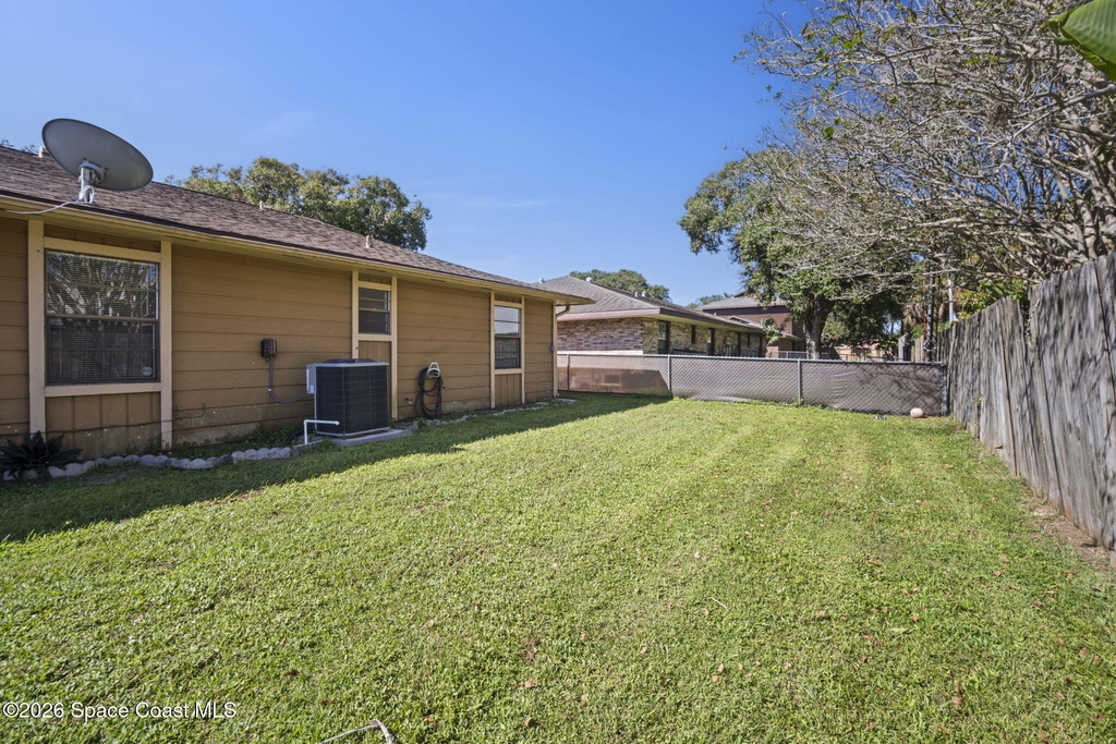 1780 Stewart Place - Photo 32