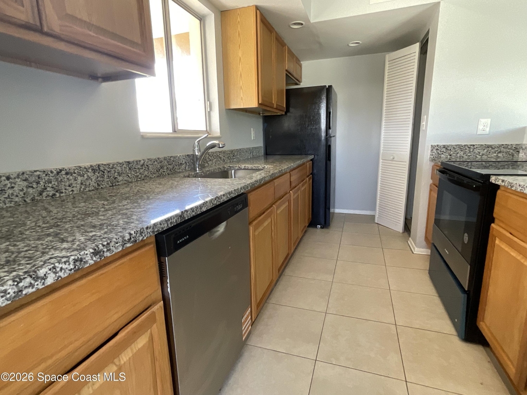 753 Bianca Drive Ne - Photo 2