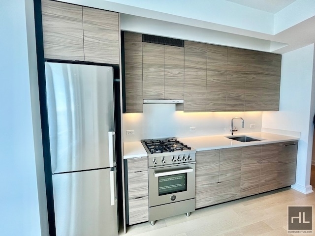 West 38th Street - Photo 1