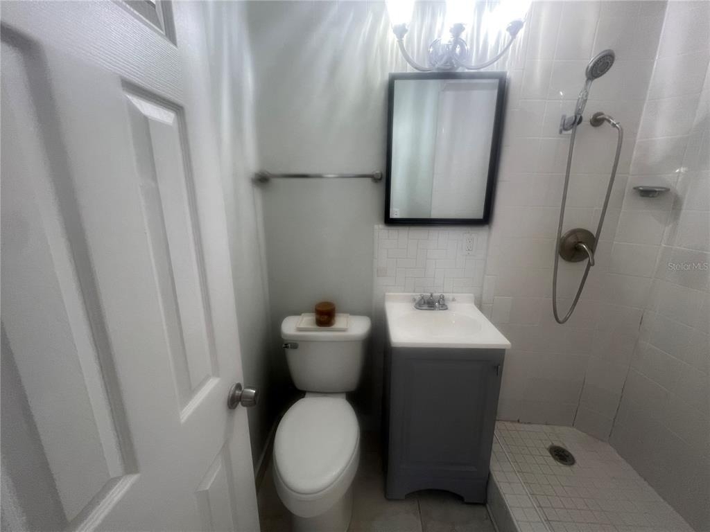 827 19th Avenue N - Photo 12