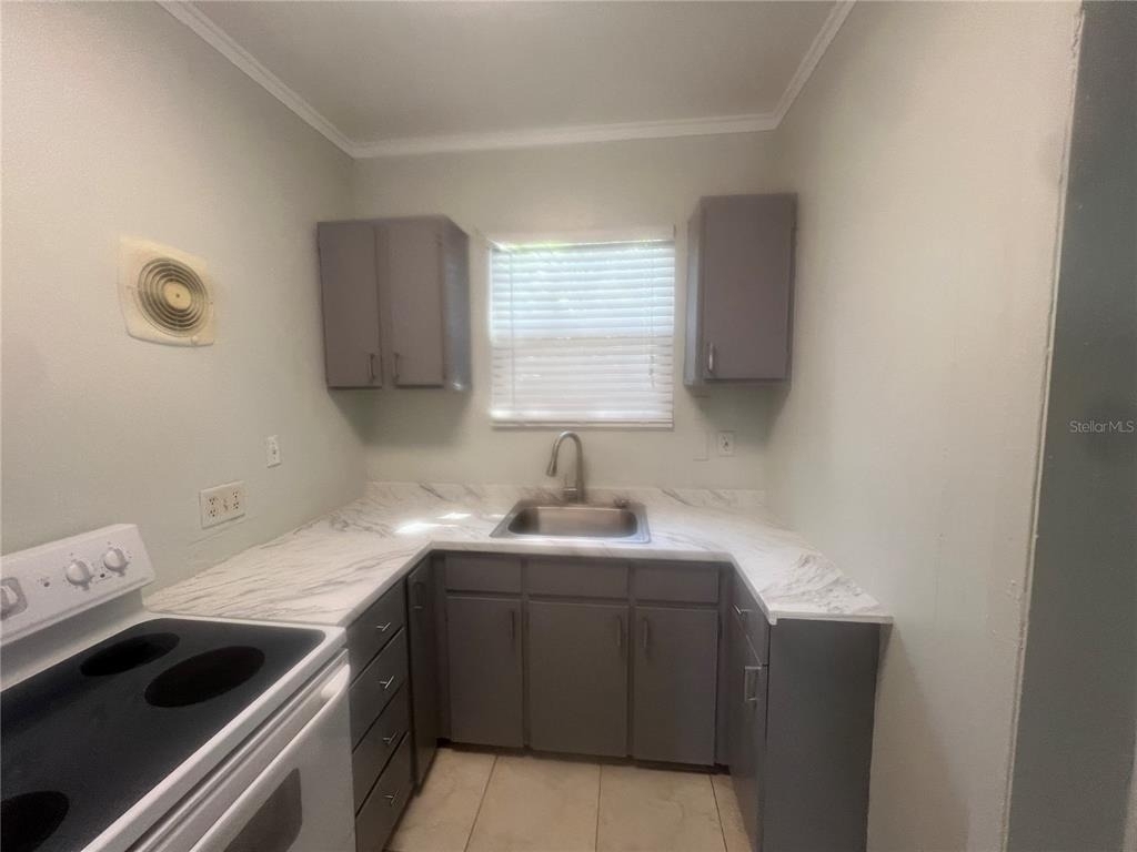 827 19th Avenue N - Photo 3