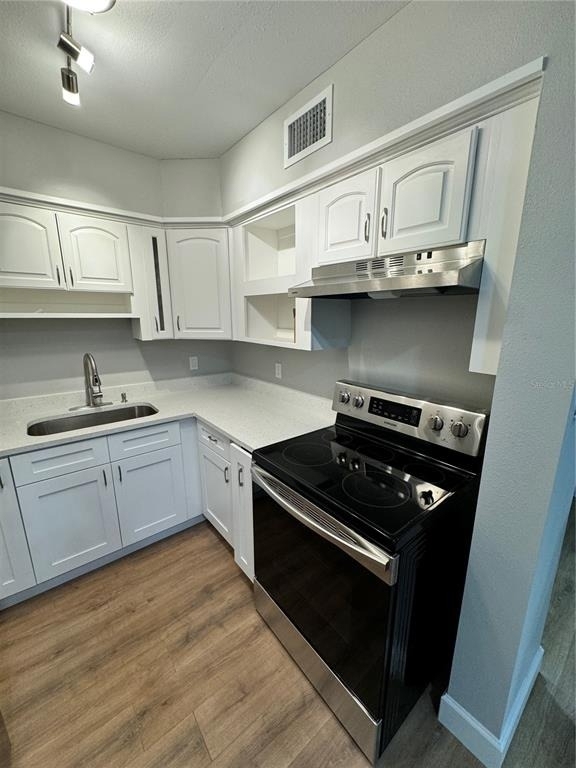 3314 W Tampa Bay Boulevard - Photo 1