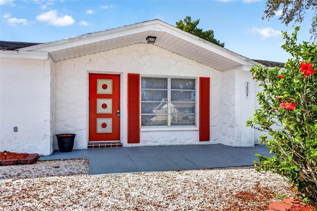 7804 Hawthorn Drive - Photo 1