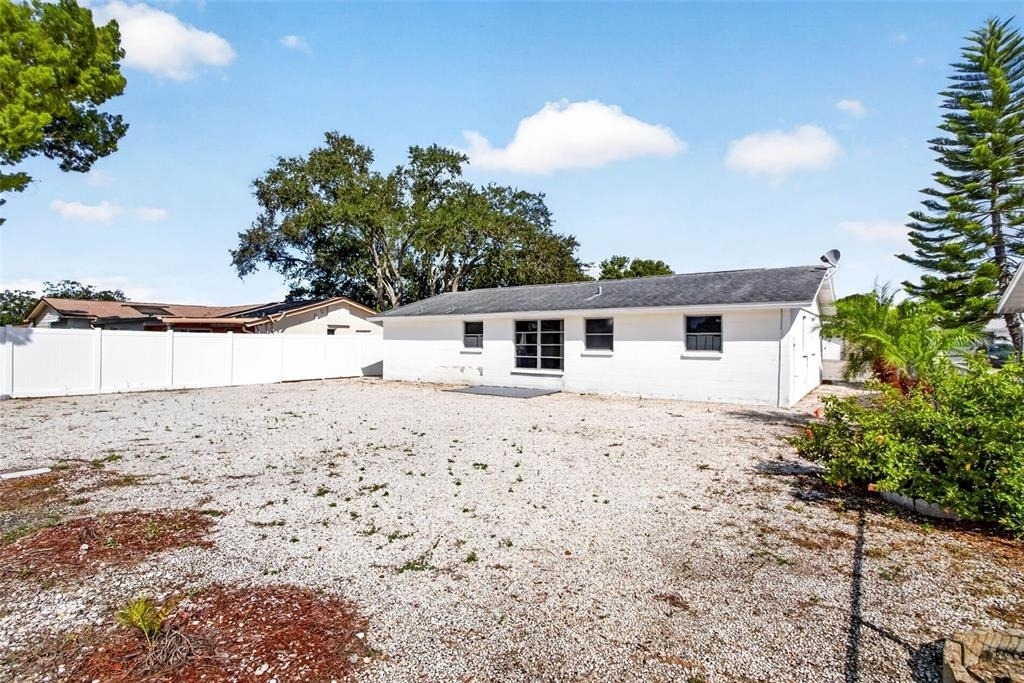 7804 Hawthorn Drive - Photo 24