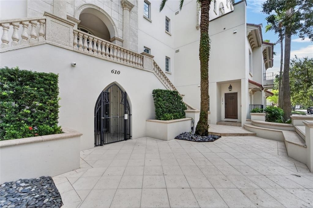 610 S Rome Avenue - Photo 2