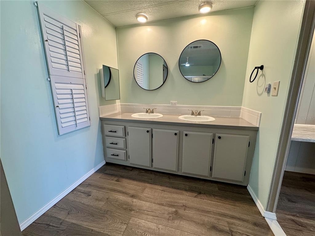 8066 Highpoint Boulevard - Photo 29