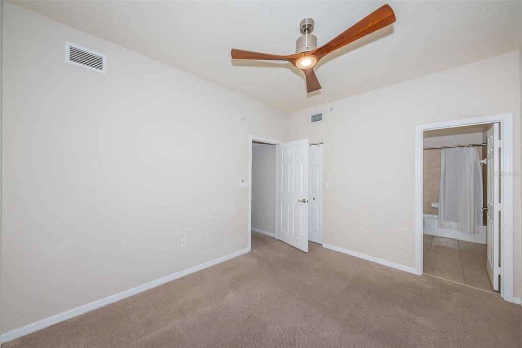 5215 Beach Breeze Court - Photo 30