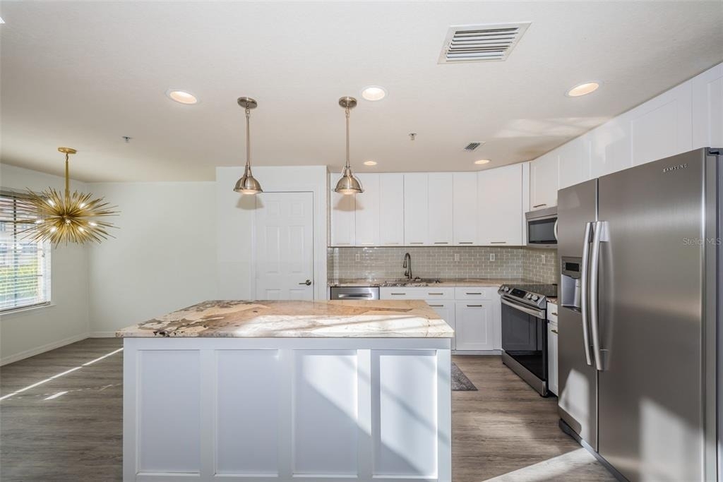 5215 Beach Breeze Court - Photo 12