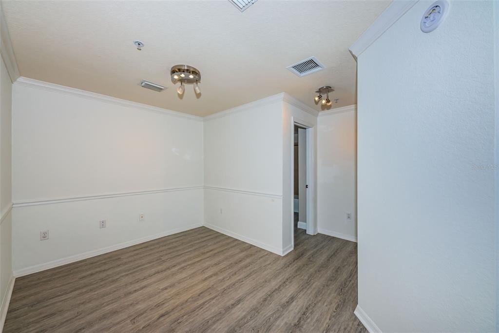 5215 Beach Breeze Court - Photo 11