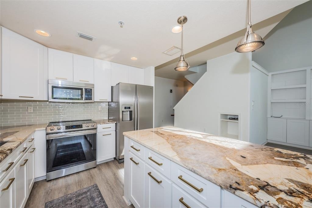 5215 Beach Breeze Court - Photo 17