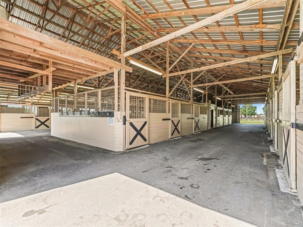1000 Nw 150th Avenue - Photo 4