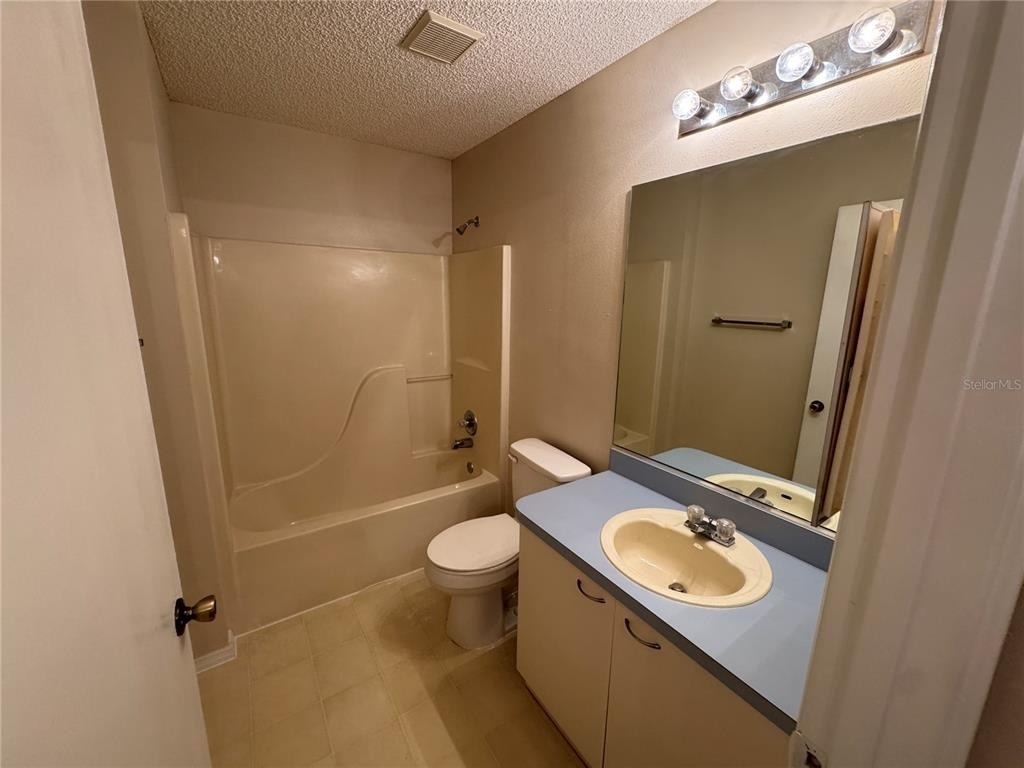 1693 Campos Drive - Photo 4