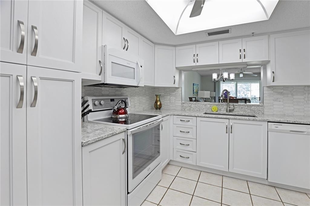 6505 Stone River Road - Photo 5