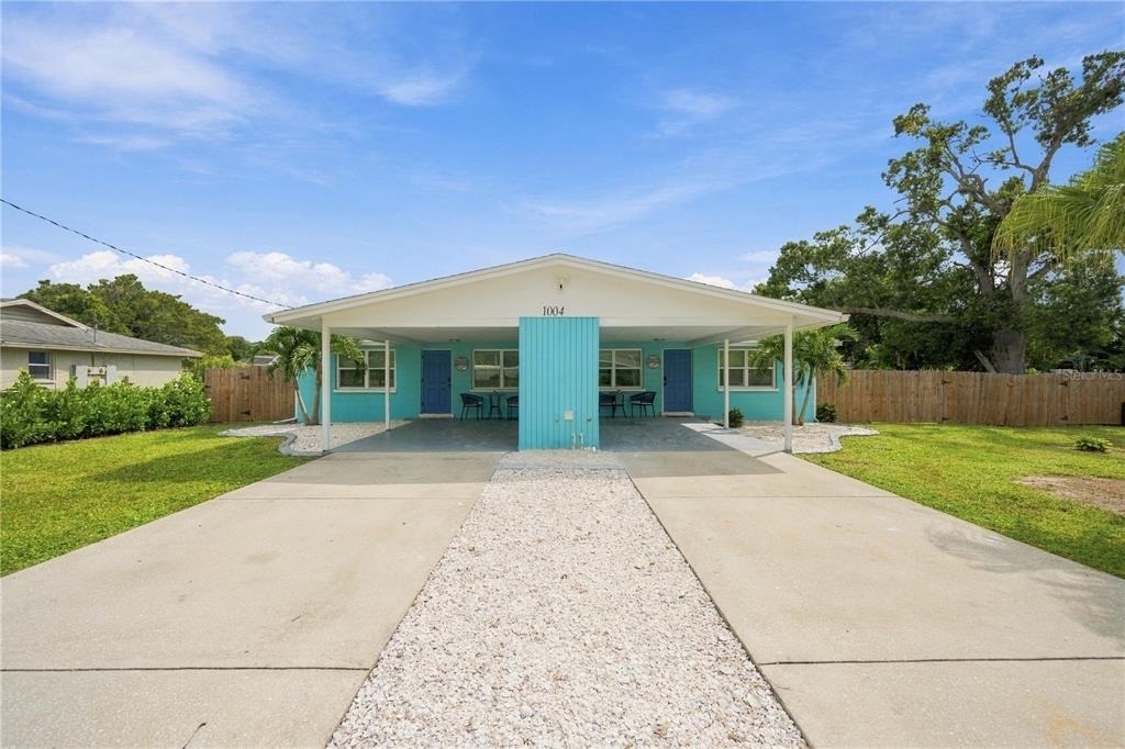 1004 67th Avenue W - Photo 0