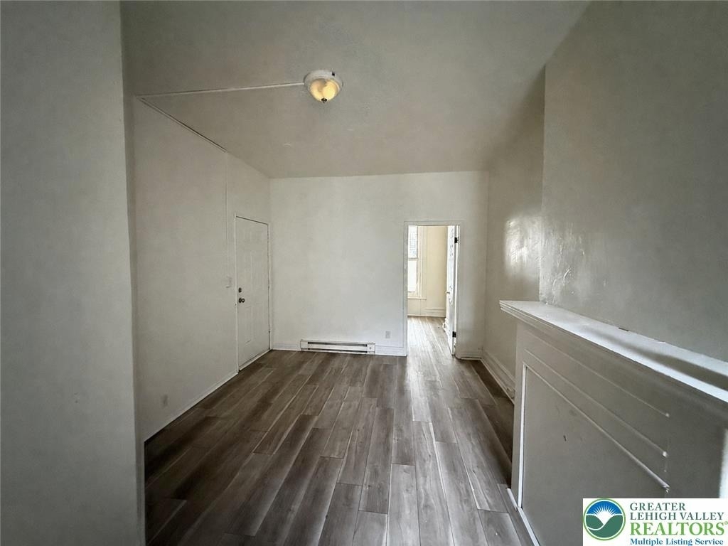 518 W Tilghman Street - Photo 2